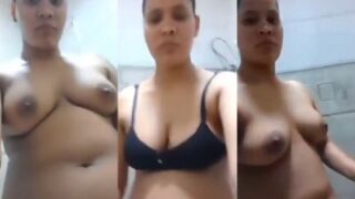 Exclusive An Indian Woman Records her Nude mms for her Lover